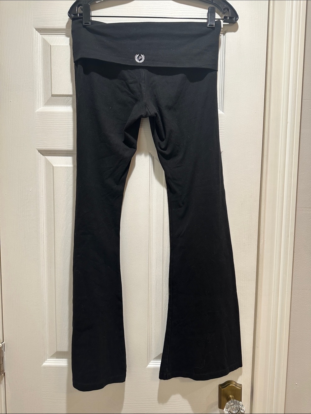 PINK Victoria's Secret Black Fold-Over Waist Yoga Pants - Picture 8 of 12